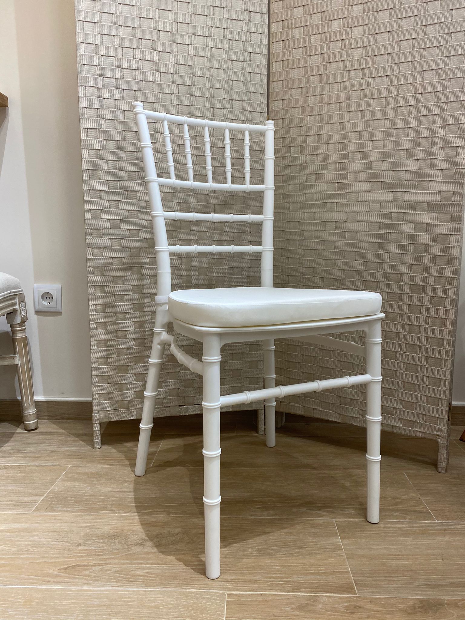 SILLA TIFFANY GOODSTACK - Eventos MilMar - Mejor Precio Garantizado