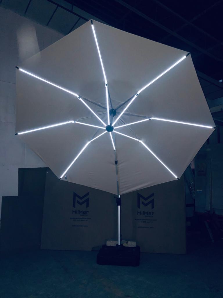 PARASOL COLGANTE LED 3,5M - Eventos MilMar - Sombrilla